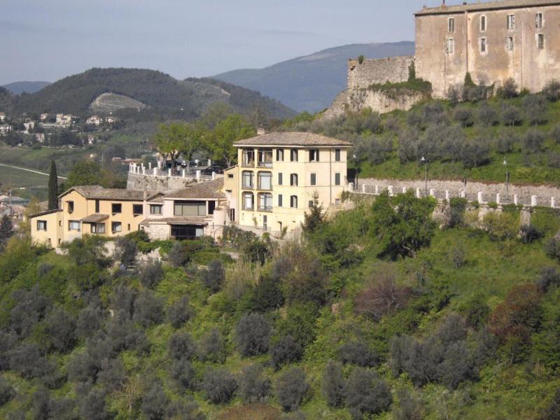Hotel Gattapone Σπολέτο Εξωτερικό φωτογραφία