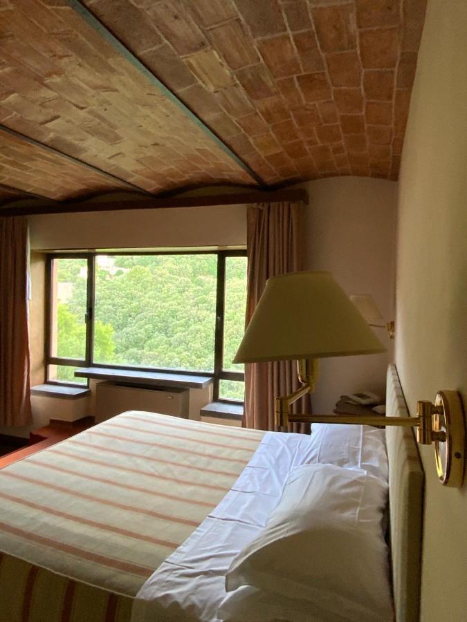 Hotel Gattapone Σπολέτο Εξωτερικό φωτογραφία